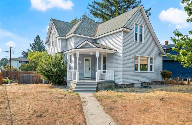 Charming 3 Bed 2 Bath Emerson Garfield Remodeled Home! photos photos