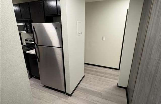 907 Coulee Road - 907 Coulee Road, Hudson, WI 54016