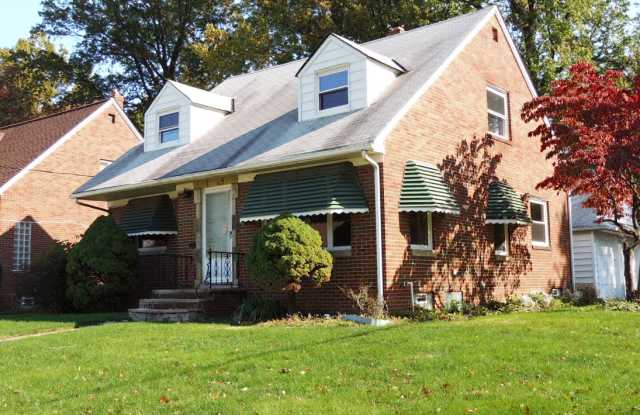 4 Bedroom - 2 Full Bath Bungalow for Rent! photos photos
