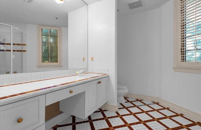 1110 West Ivanhoe Boulevard photos photos