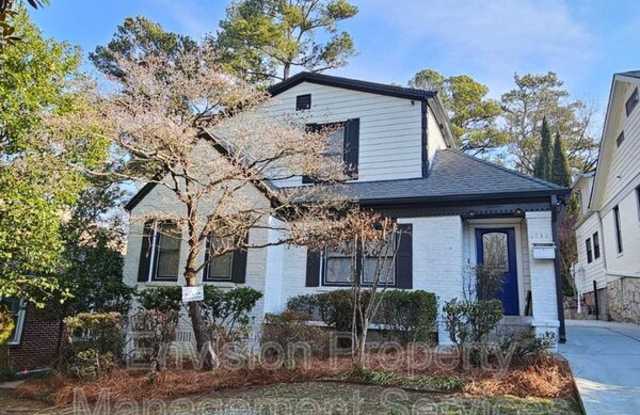 1761 Monroe Dr NE photos photos