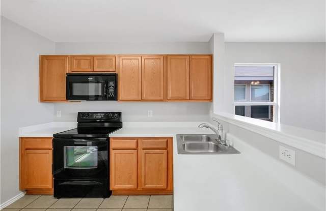 12833 Pricklybranch Drive Gallery 4