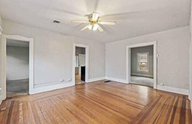 1532 North Chestnut Street - Unit B Gallery 3