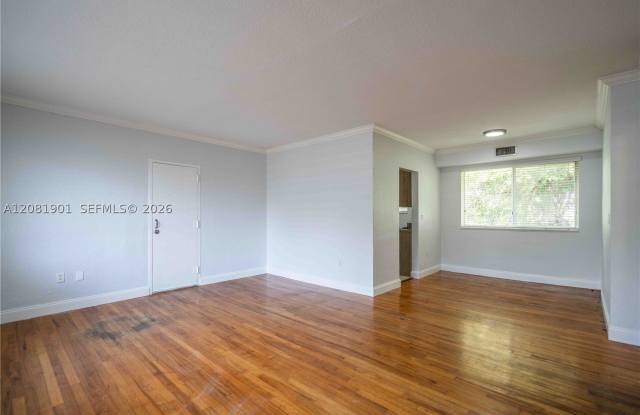 75 S Shore Dr Gallery 3