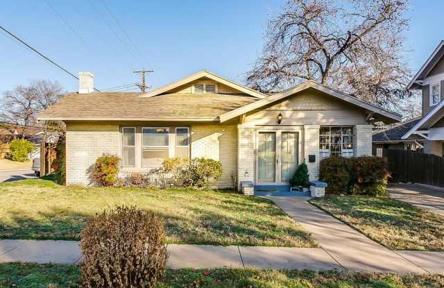 2126 Mistletoe Avenue - 2126 Mistletoe Avenue, Fort Worth, TX 76110
