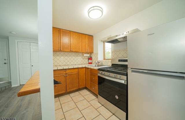112 Prospect St - 112 Prospect Street, Garfield, NJ 07026