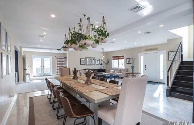 608 E Bay Drive Gallery 4