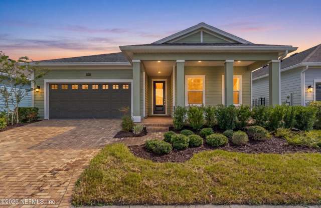 Spacious 4-Bedroom Home in Shearwater with Fenced Backyard & Screened Lanai Gallery 1