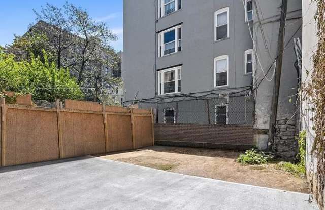 444 Cyrus Place Gallery 3