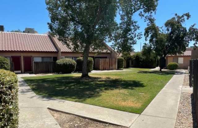 942 Greenfield Avenue - 1 Gallery 2