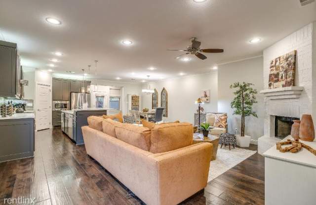 410 Wimberly St - 410 Wimberly Street, Fort Worth, TX 76107