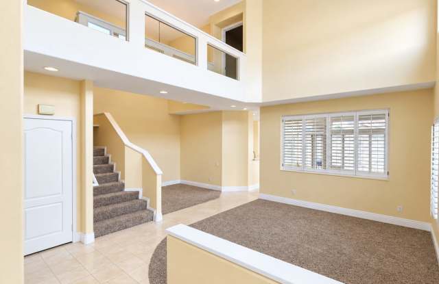 Beautiful Anaheim Hills Home in a Desirable Community! Gallery 4