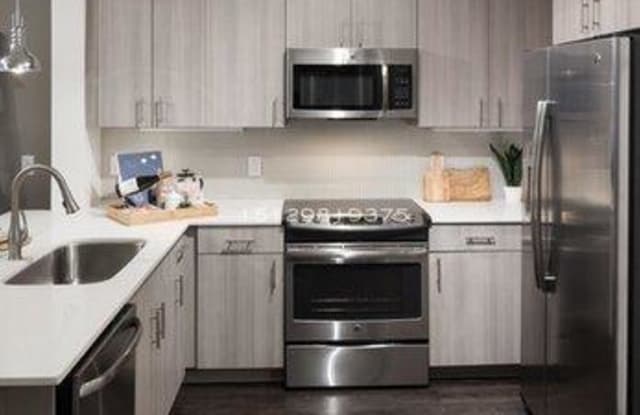 2412 E 6th - 2412 6th St, Austin, TX 78702