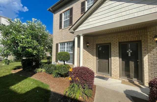 2028 Smallbrooke Court Gallery 2