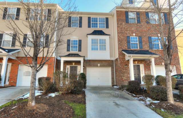 Beautiful 4 Bedroom 3.5 Bathroom 3 story townhome in the popular Moss Creek Village! - 1265 Amber Ridge Road Northwest, Concord, NC 28027