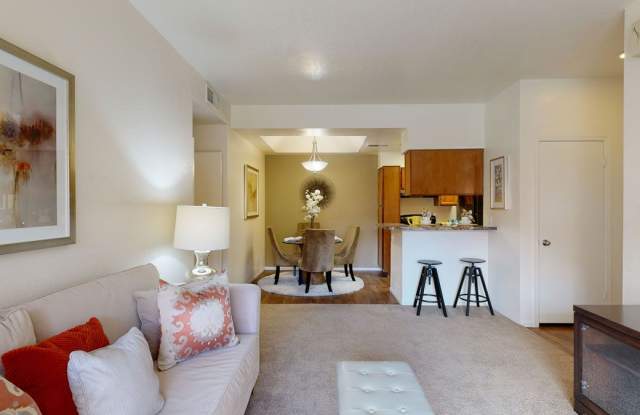 Atrium Court Apartment Homes Gallery 2