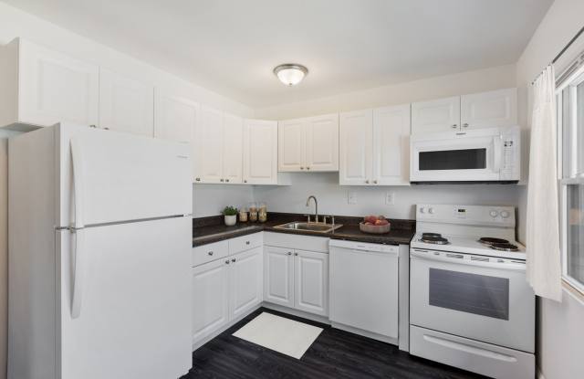 Westgate Village Apartments Gallery 4