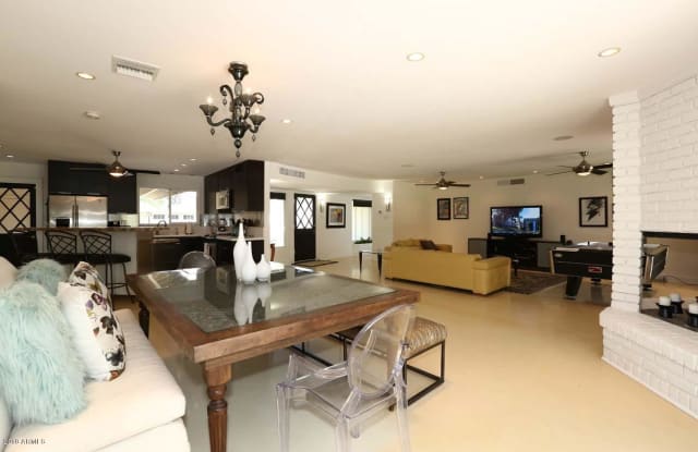 6 SPUR Circle - 6 Spur Cir, Scottsdale, AZ 85251