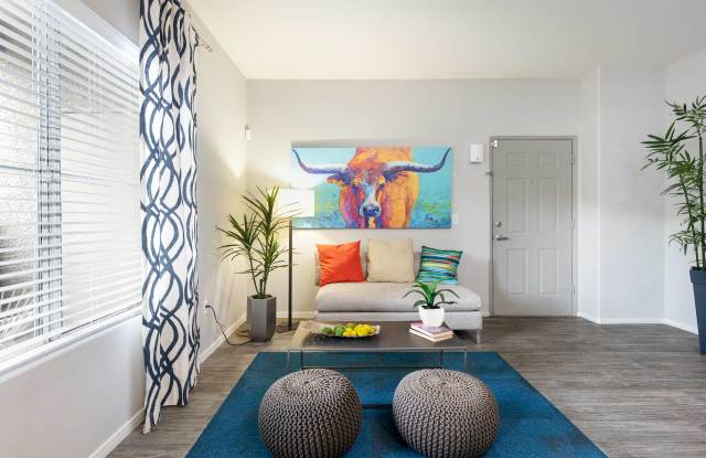 Ventana Canyon Apartments Gallery 2