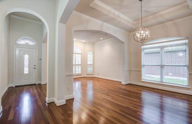 4828 Holly Berry Drive Gallery 3