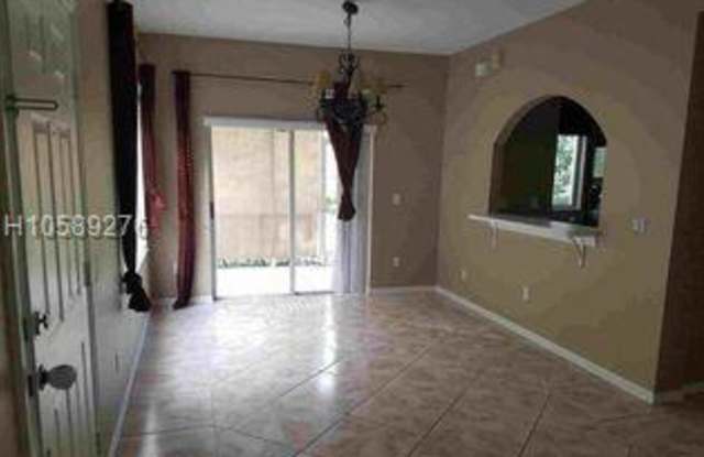 18102 Paradise Point Dr Gallery 2
