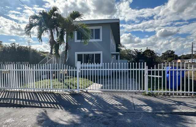 5020 NW 14th Ave photos photos