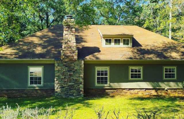 77 Paradise Cove - 77 Paradise Cove, Reed Creek, GA 30643