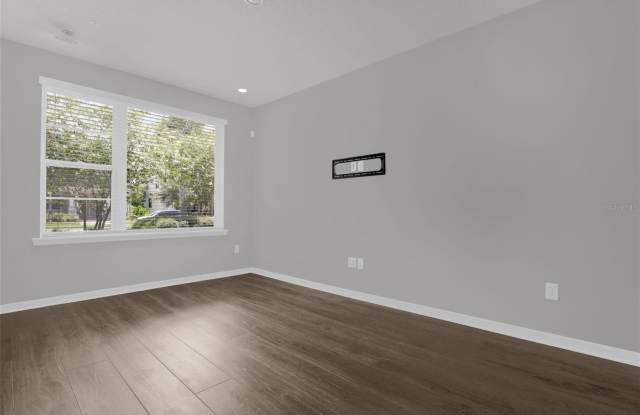 8629 TAVISTOCK LAKES Boulevard Gallery 4