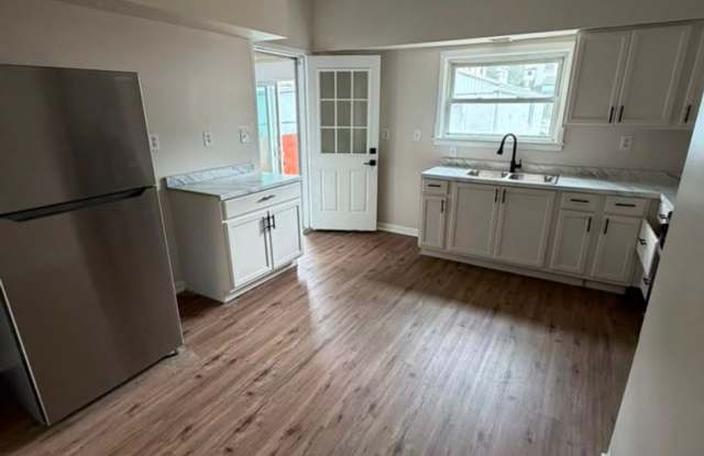 Charming 3BR Home in Glassport, Section 8 Considered! Gallery 3