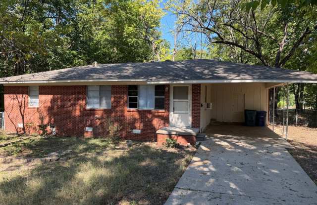 Charming 3 Bed 1 Bath Home Gallery 1
