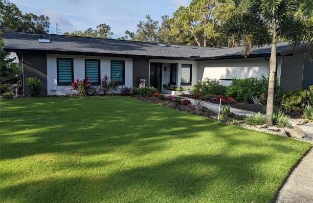 1851 ROYAL OAK PLACE E photos photos