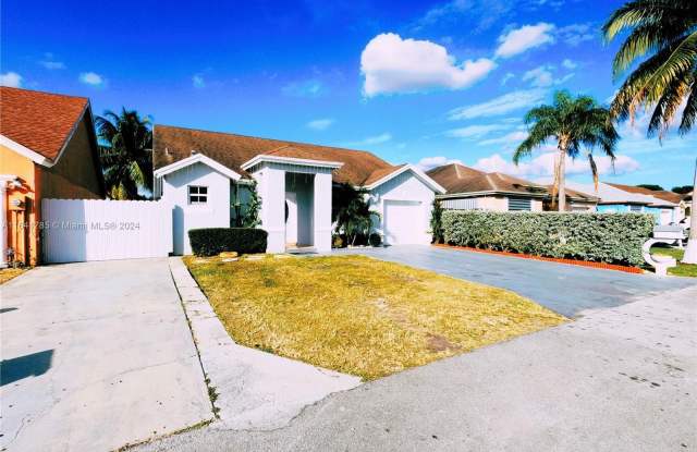 12981 SW 251 TE - 12981 Southwest 251st Terrace, Princeton, FL 33032