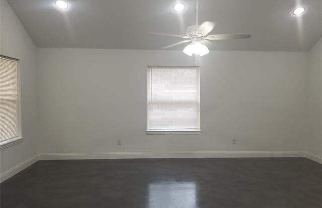 4360 Green Acres Circle Gallery 2