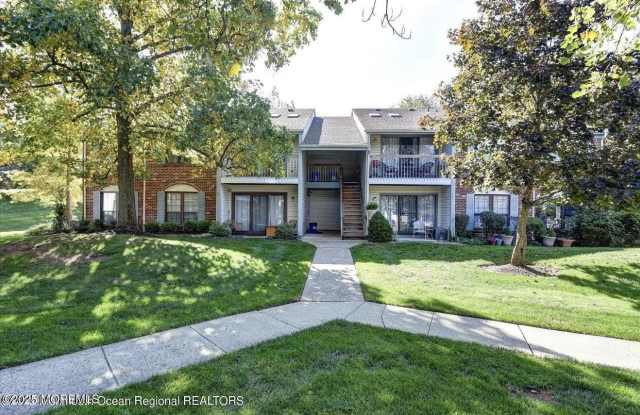 71 Crabapple Lane unit: 266 - 71 Crabapple Lane, Franklin Park, NJ 08823