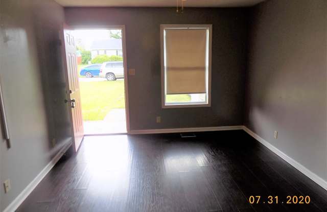 426 Sideline Dr Gallery 2