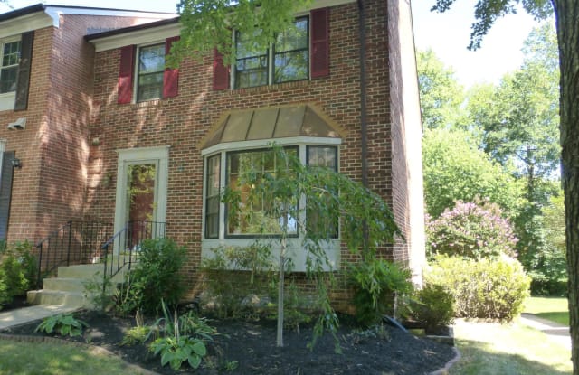 2857 SUTTON OAKS LANE - 2857 Sutton Oaks Lane, Oakton, VA 22181