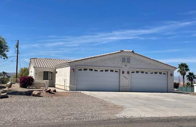 LAKE1335 photos photos