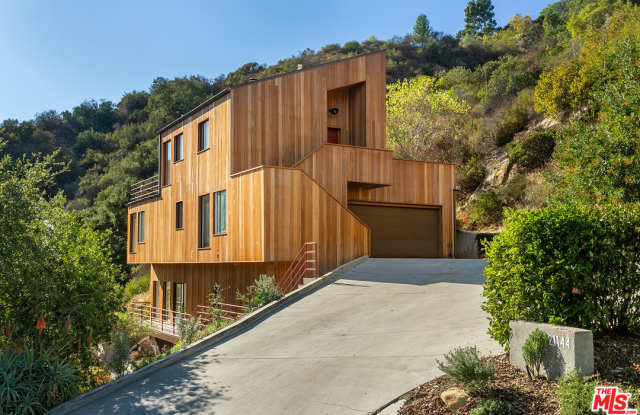 21144 Hillside Dr - 21144 Hillside Drive, Topanga, CA 90290