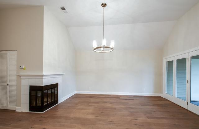 208 Boxmere Pl Gallery 3