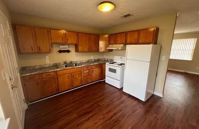 Northeast Pensacola Duplex Gallery 3