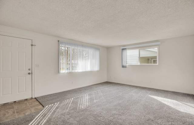 Tracy Court Townhomes Gallery 3