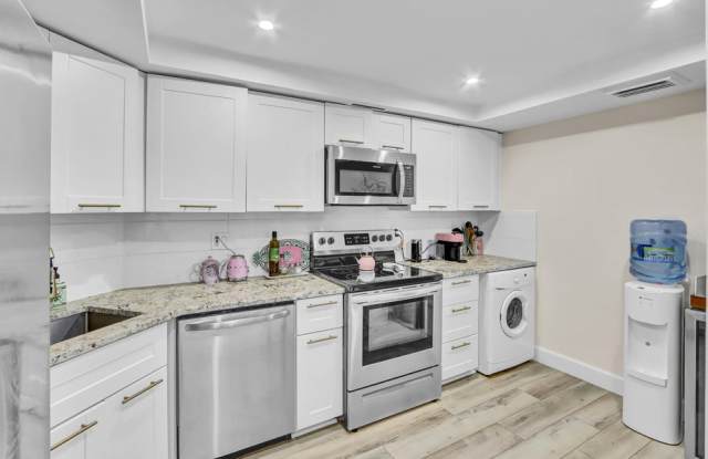 2000 Presidential Way 1006 - 2000 Presidential Way, West Palm Beach, FL 33401