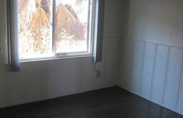 4354 Rosebud Lane Gallery 2