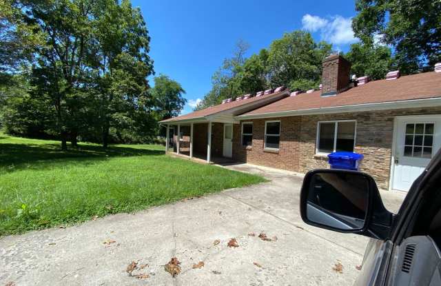 Three Bedroom Two Bathroom Home available in Blacksburg photos photos