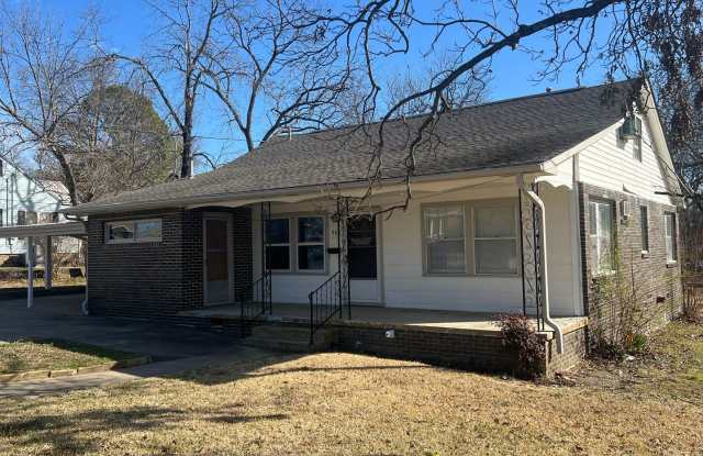 a charming 3 Bed 2 Bath House photos photos