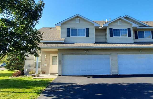 Nice 3 Bedroom 1.5 Bathroom Townhome in Hudson photos photos