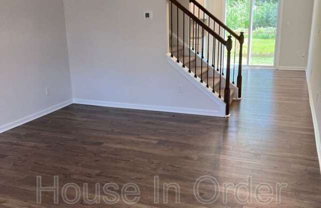 32 Malcolm Ct. Gallery 2