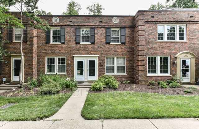 1400 S Barton Street photos photos