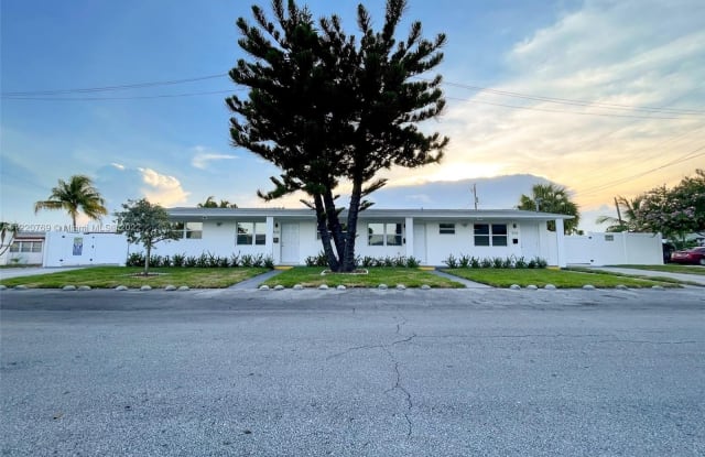 512 NE 4 AVENUE # - 512 NE 4th Ave, Hallandale Beach, FL 33009