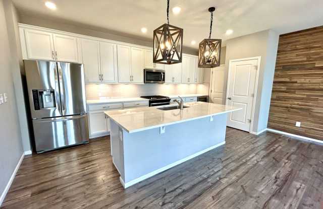 Better Than New! Stunning 4-year old Home Corner End-Unit with High-End Finishes photos photos